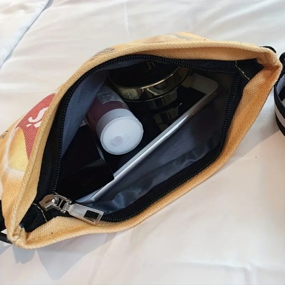 Potato Chips Crossbody Bag - Picture 2 of 9
